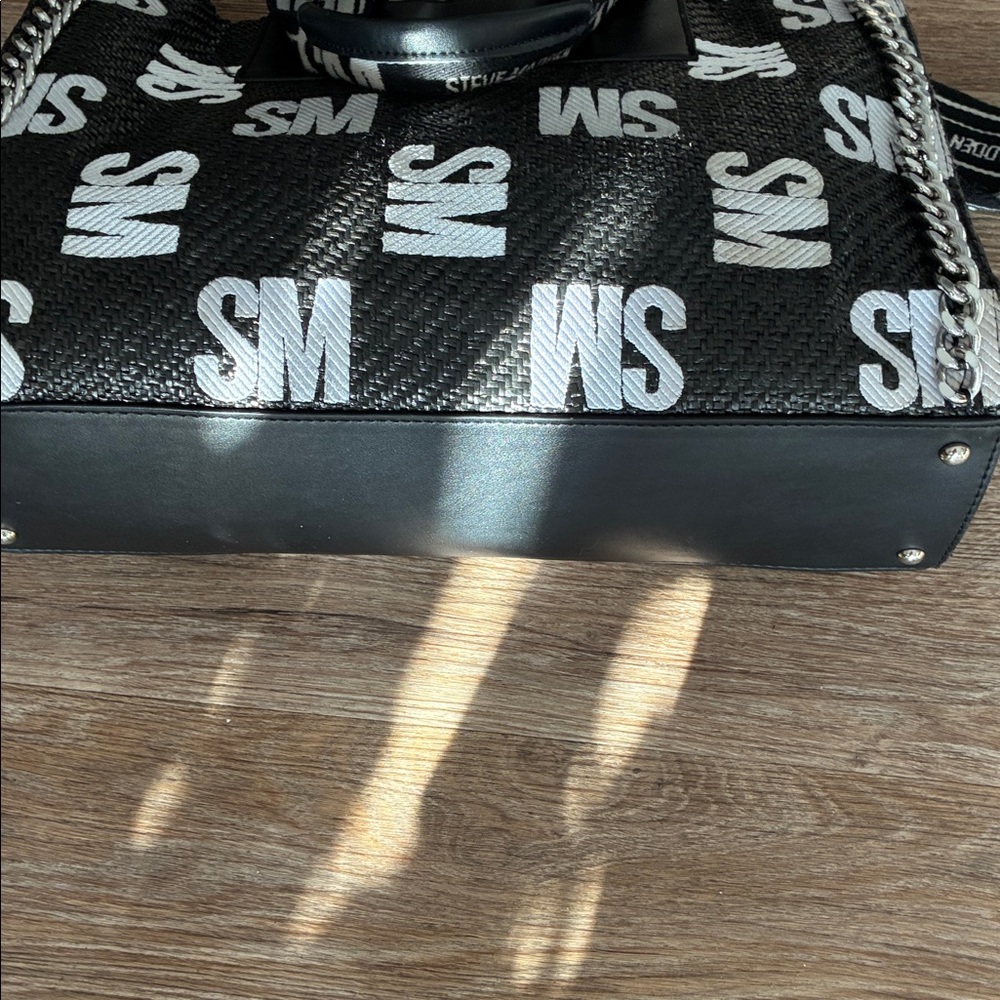 Steve Madden woven tote - Picture 6 of 10